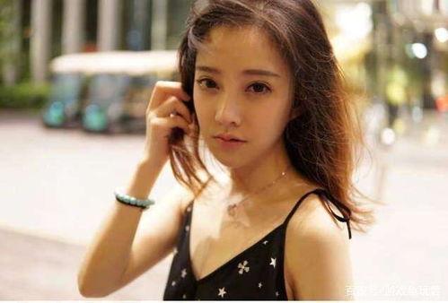 冯提莫爆料视频,娱乐圈背后的惊人真相 第1张 冯提莫爆料视频,娱乐圈背后的惊人真相 第1张